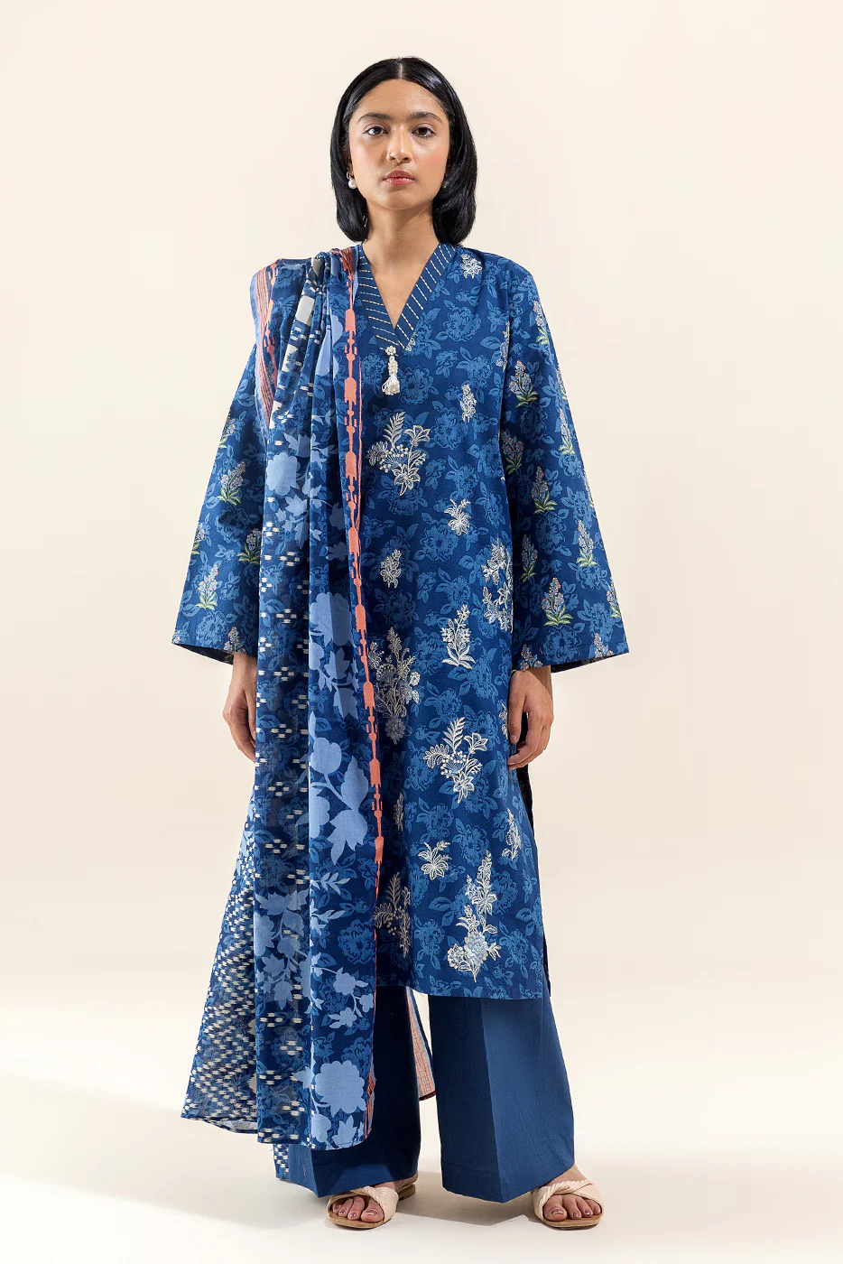 3 PIECE EMBROIDERED LAWN SUIT-TWILLIGHT BLOOM (UNSTITCHED) - Image 2