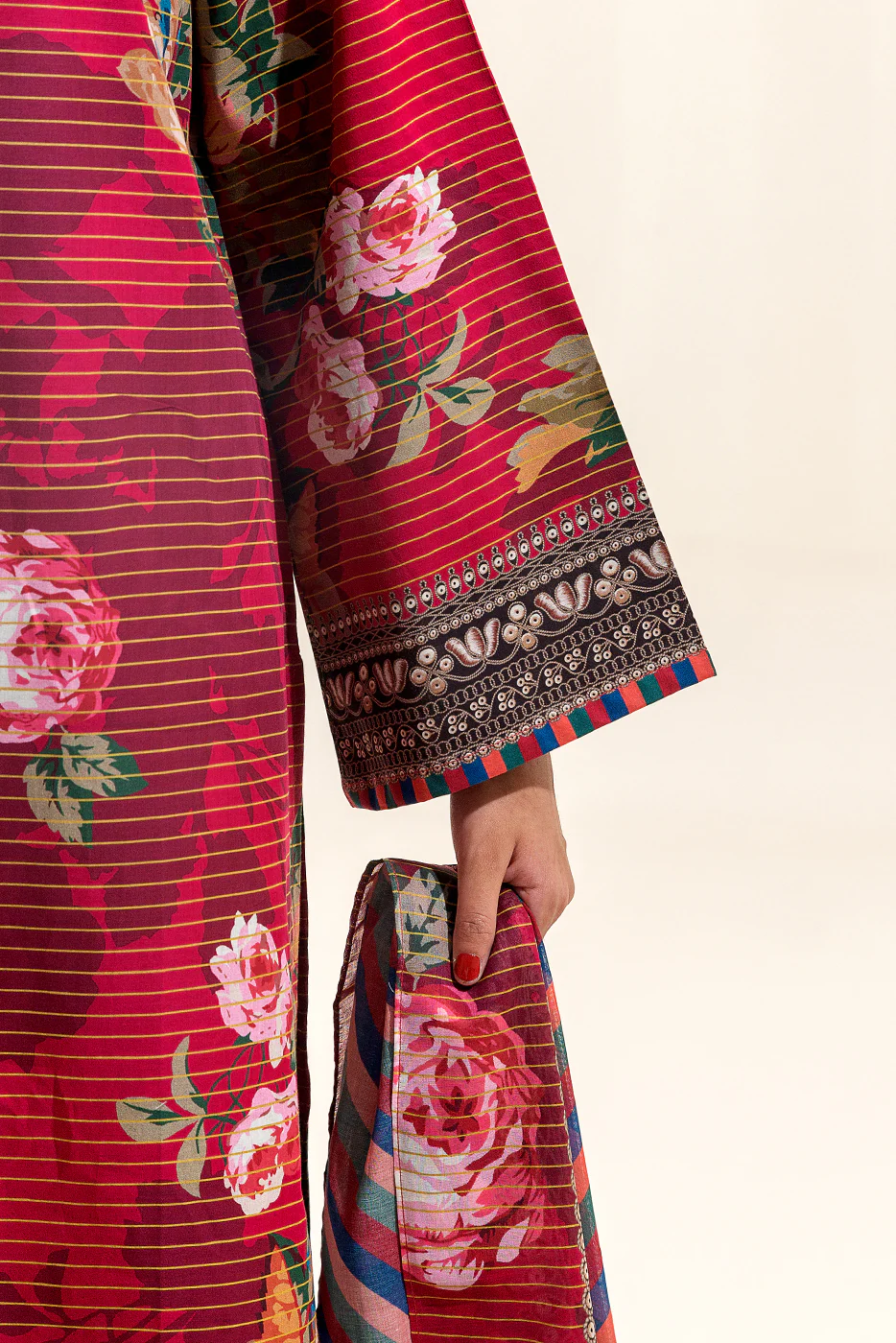 3 PIECE PRINTED LAWN SUIT-ROSETTE WILT (UNSTITCHED) - Image 6