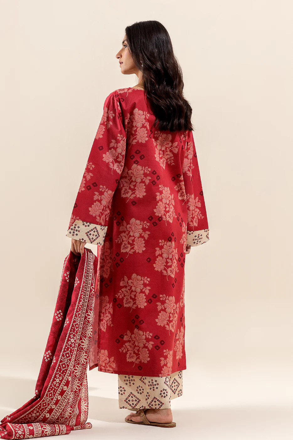 3 PIECE PRINTED LAWN SUIT-RED WOOD (UNSTITCHED) - Image 4