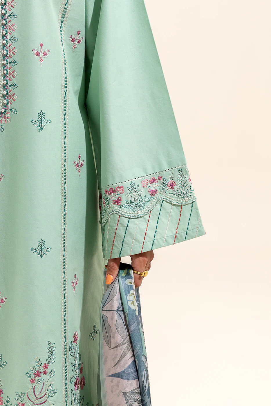 3 PIECE EMBROIDERED LAWN SUIT-WILDFLOWER WONDERS (UNSTITCHED) - Image 6