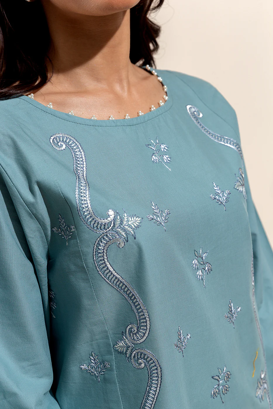 3 PIECE EMBROIDERED LAWN SUIT-ICE BLOOM (UNSTITCHED) - Image 5