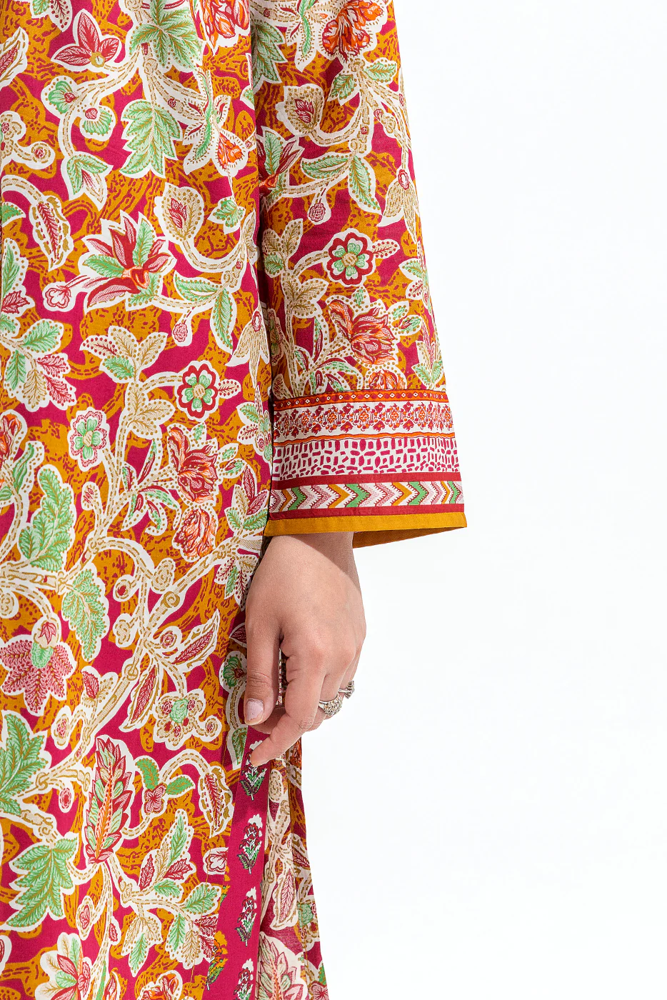 2 PIECE PRINTED CAMBRIC SUIT (PRET) - Image 5