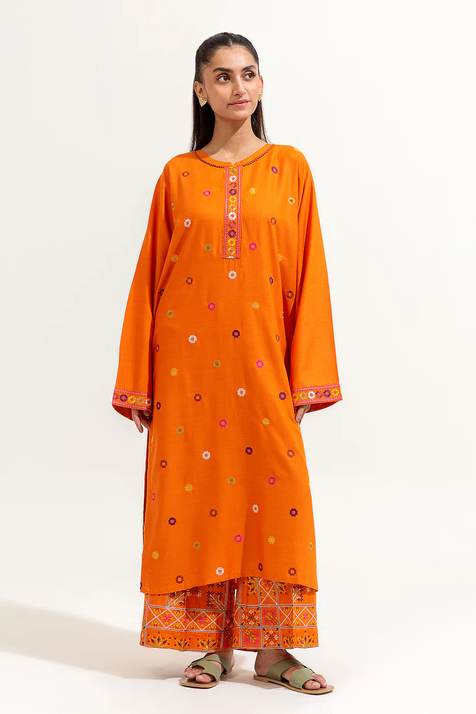 2 PIECE EMBROIDERED VISCOSE SUIT (PRET) - Image 2