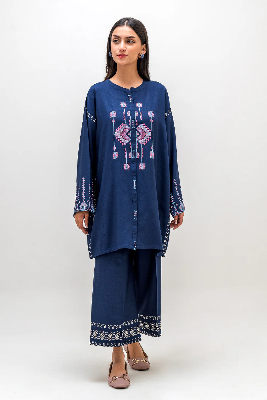 2 PIECE EMBROIDERED VISCOSE SUIT (PRET) - Image 2