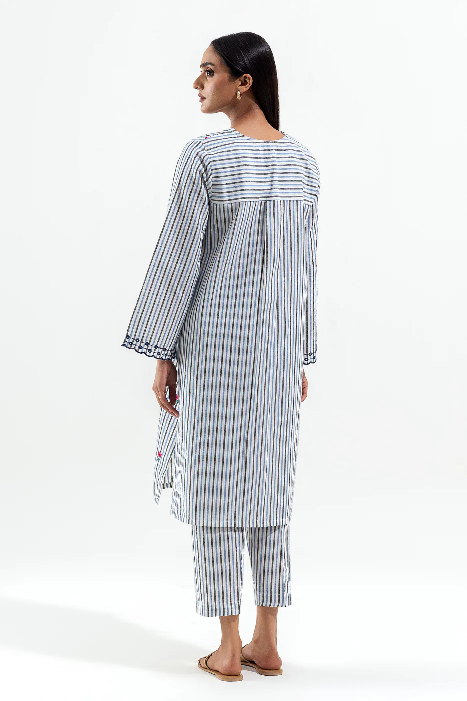 2 PIECE EMBROIDERED YARN DYED SUIT (PRET) - Image 3