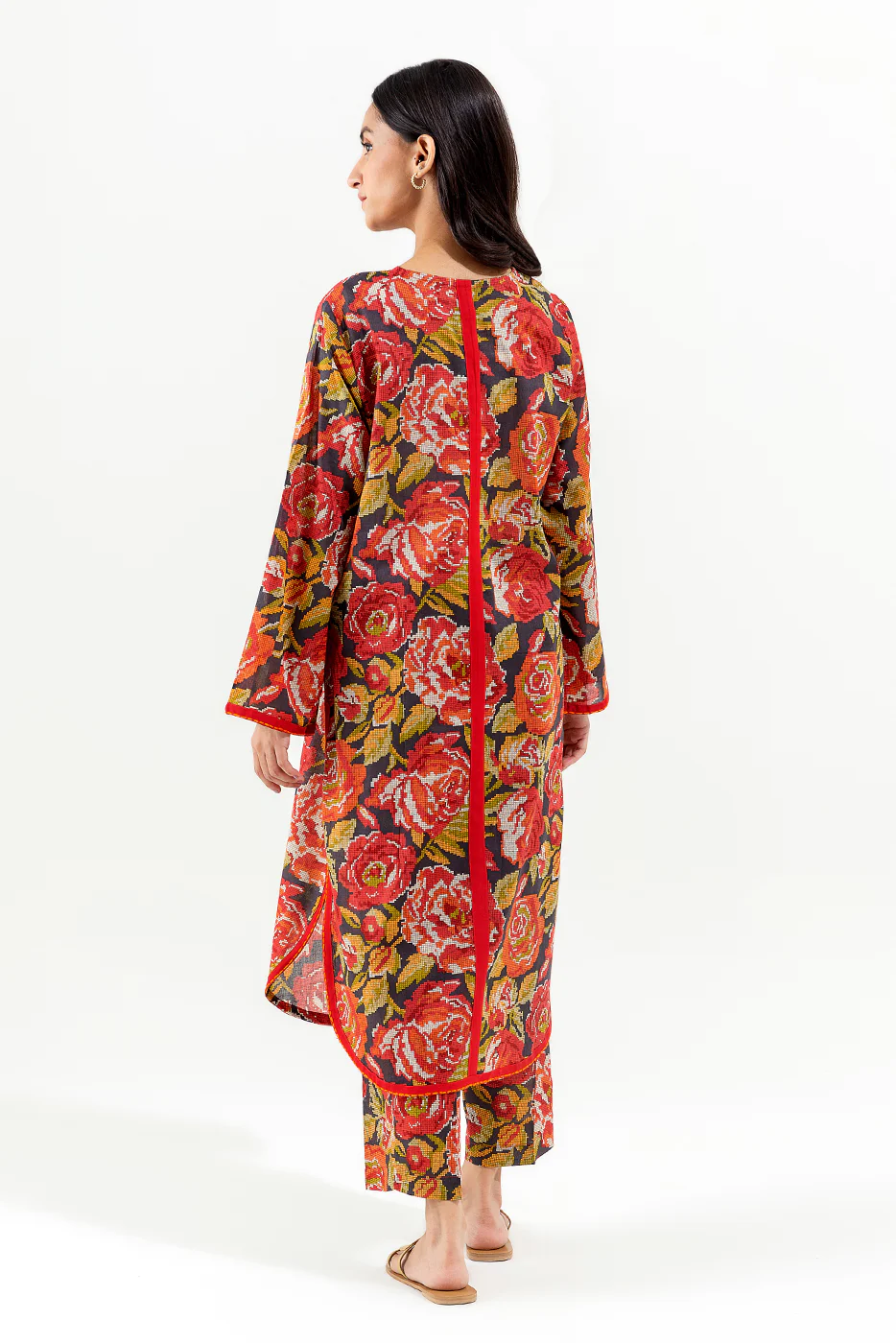 2 PIECE PRINTED LAWN SUIT (PRET) - Image 3