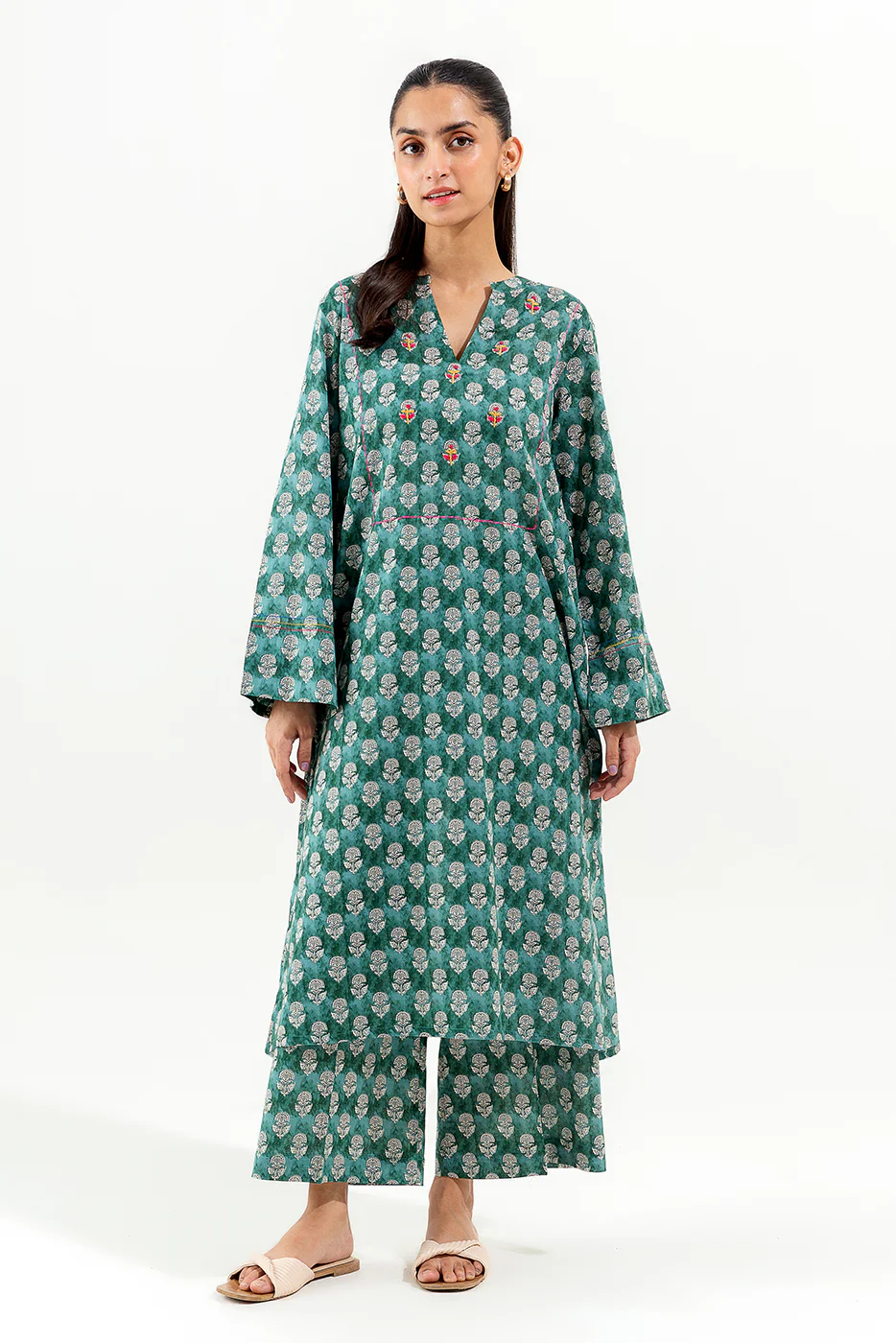2 PIECE EMBROIDERED LAWN SUIT (PRET) - Image 2
