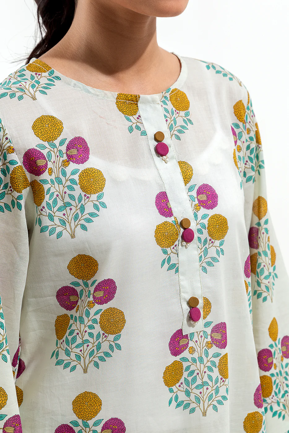 2 PIECE PRINTED LAWN SUIT (PRET) - Image 4