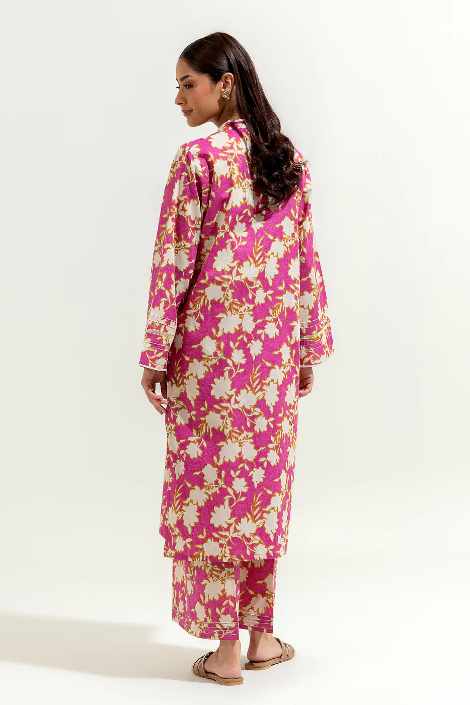 2 PIECE PRINTED LAWN SUIT (PRET) - Image 3