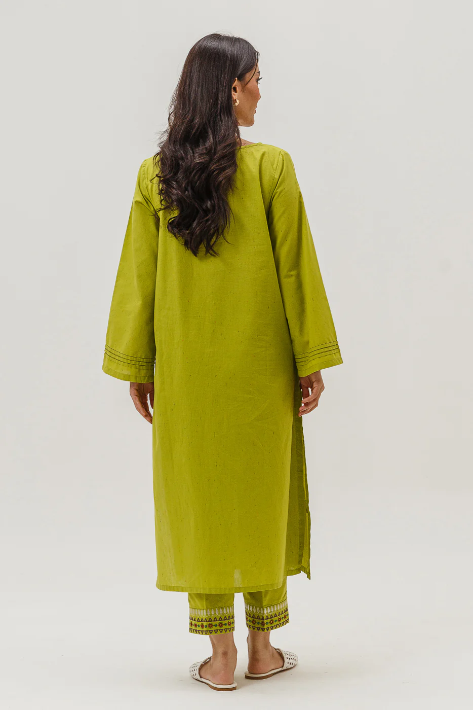 2 PIECE EMBROIDERED MULTI NAPS SUIT (PRET) - Image 3