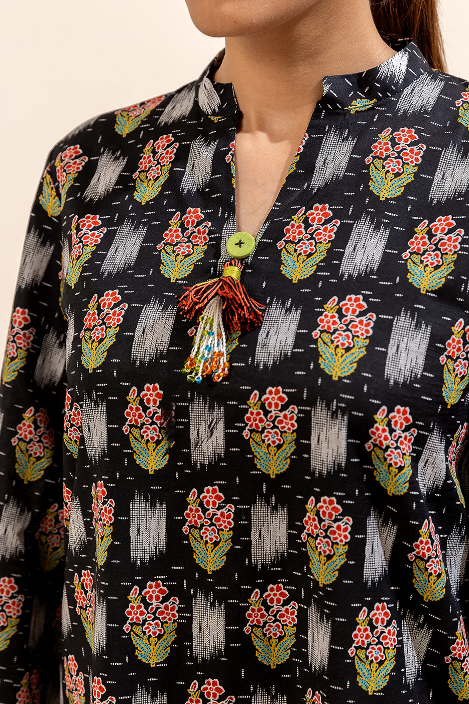 2 PIECE PRINTED LAWN SUIT-OBSIDIAN VERVE (UNSTITCHED) - Image 2