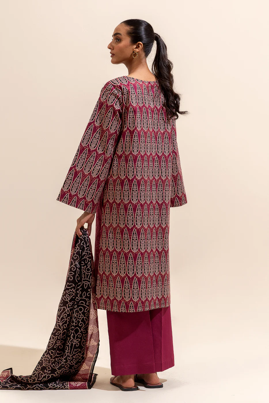 3 PIECE EMBROIDERED LAWN SUIT-MULBERRY TRIBE (UNSTITCHED) - Image 3