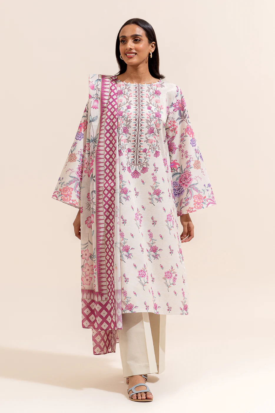 3 PIECE PRINTED LAWN SUIT-CRÈME FLORALS (UNSTITCHED) - Image 2