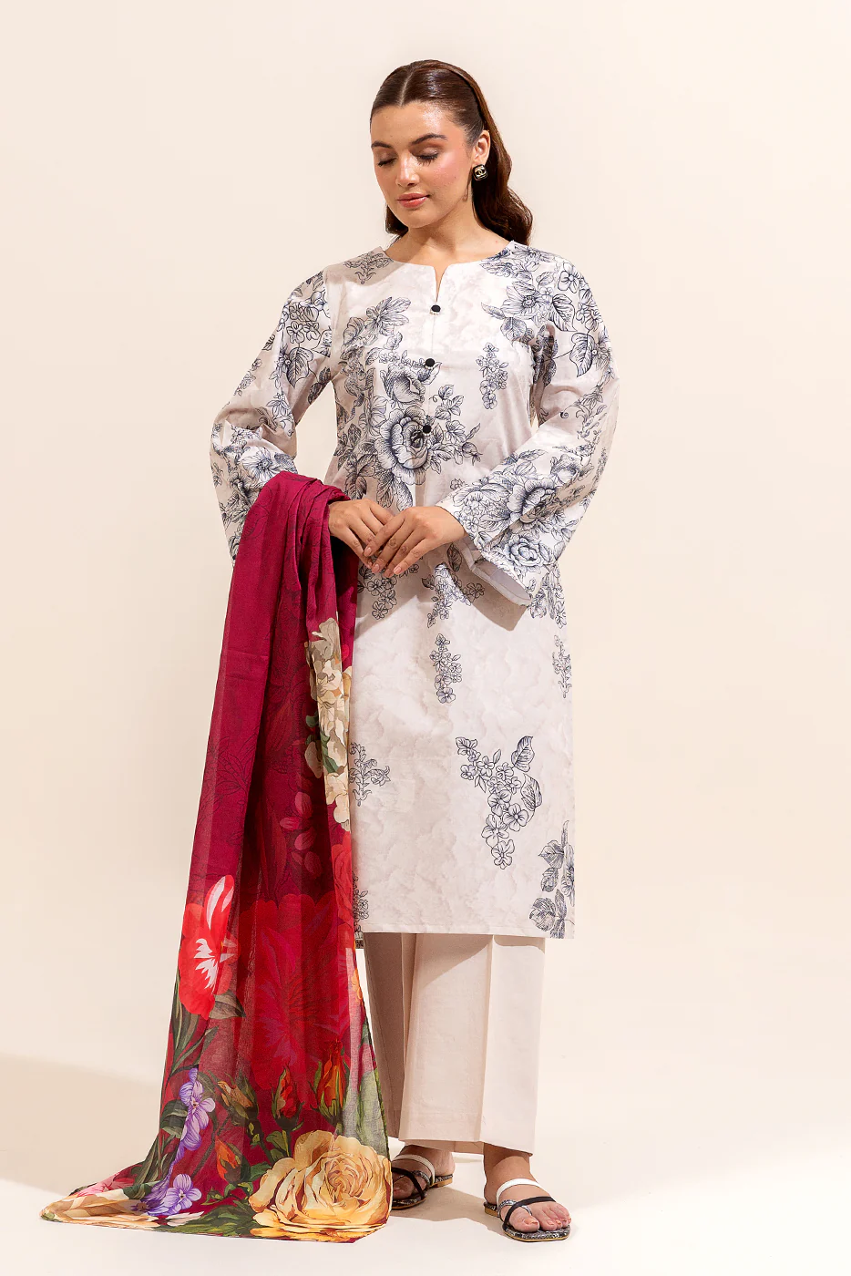 3 PIECE PRINTED LAWN SUIT-IVORY SHADOW (UNSTITCHED) - Image 3