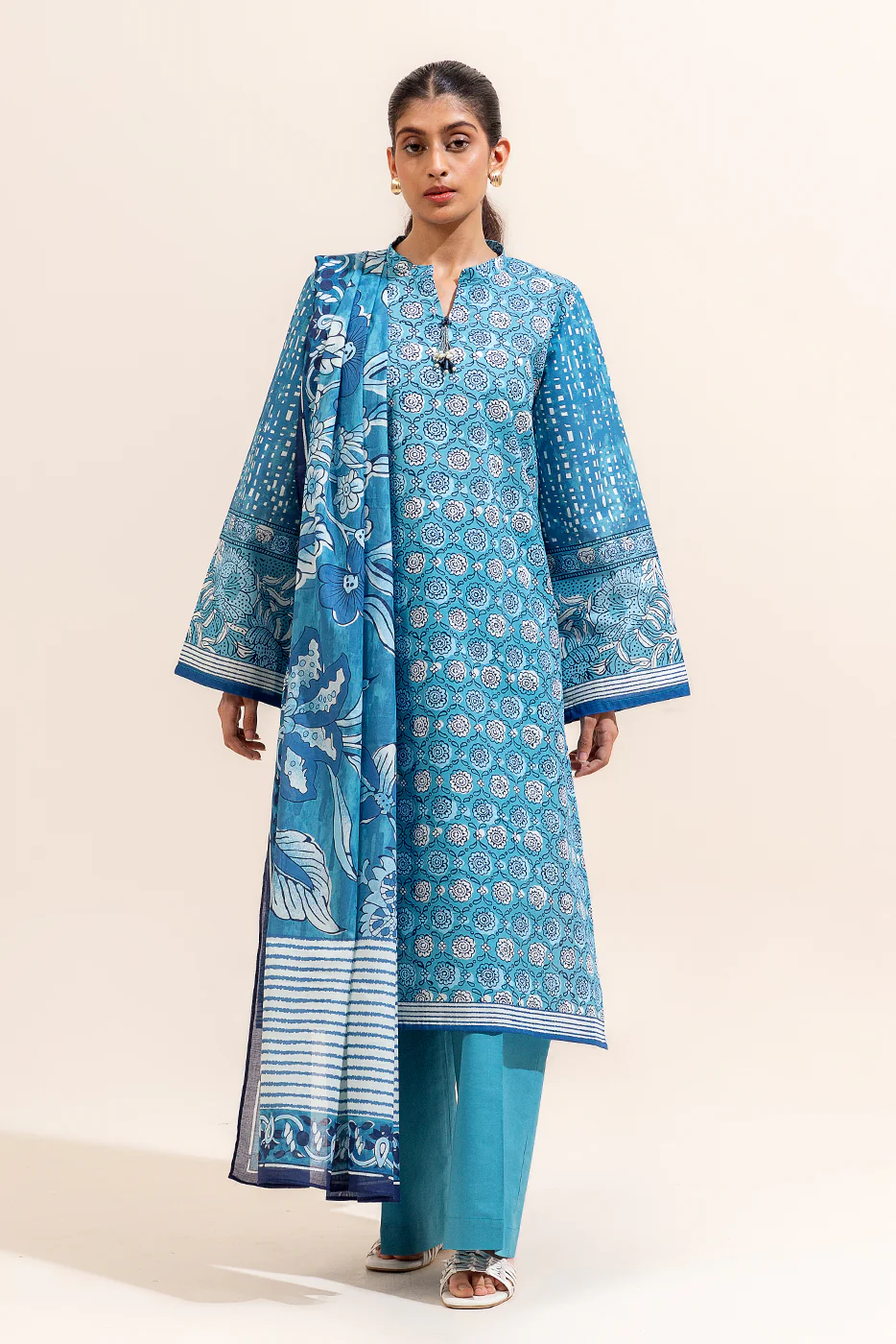 3 PIECE PRINTED LAWN SUIT-TEAL SERENE (UNSTITCHED) - Image 2