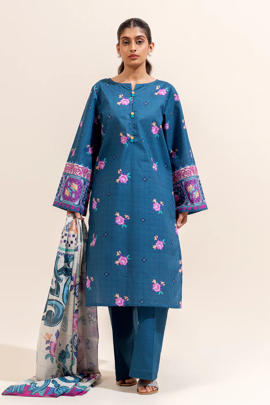 3 PIECE PRINTED LAWN SUIT-MIDNIGHT FLORET (UNSTITCHED) - Image 3