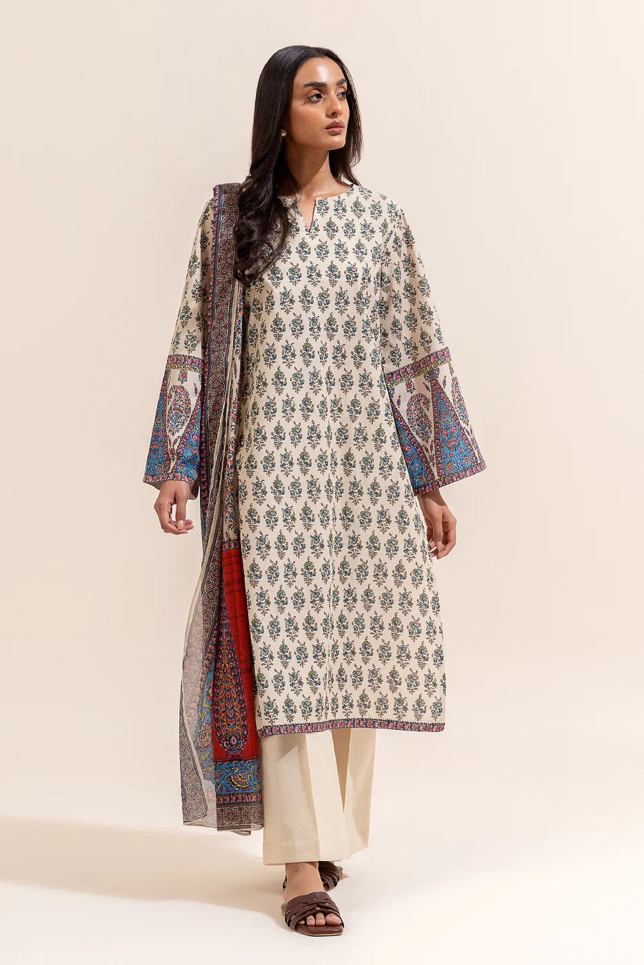 3 PIECE PRINTED LAWN SUIT-PAISLEY PASSION (UNSTITCHED) - Image 2