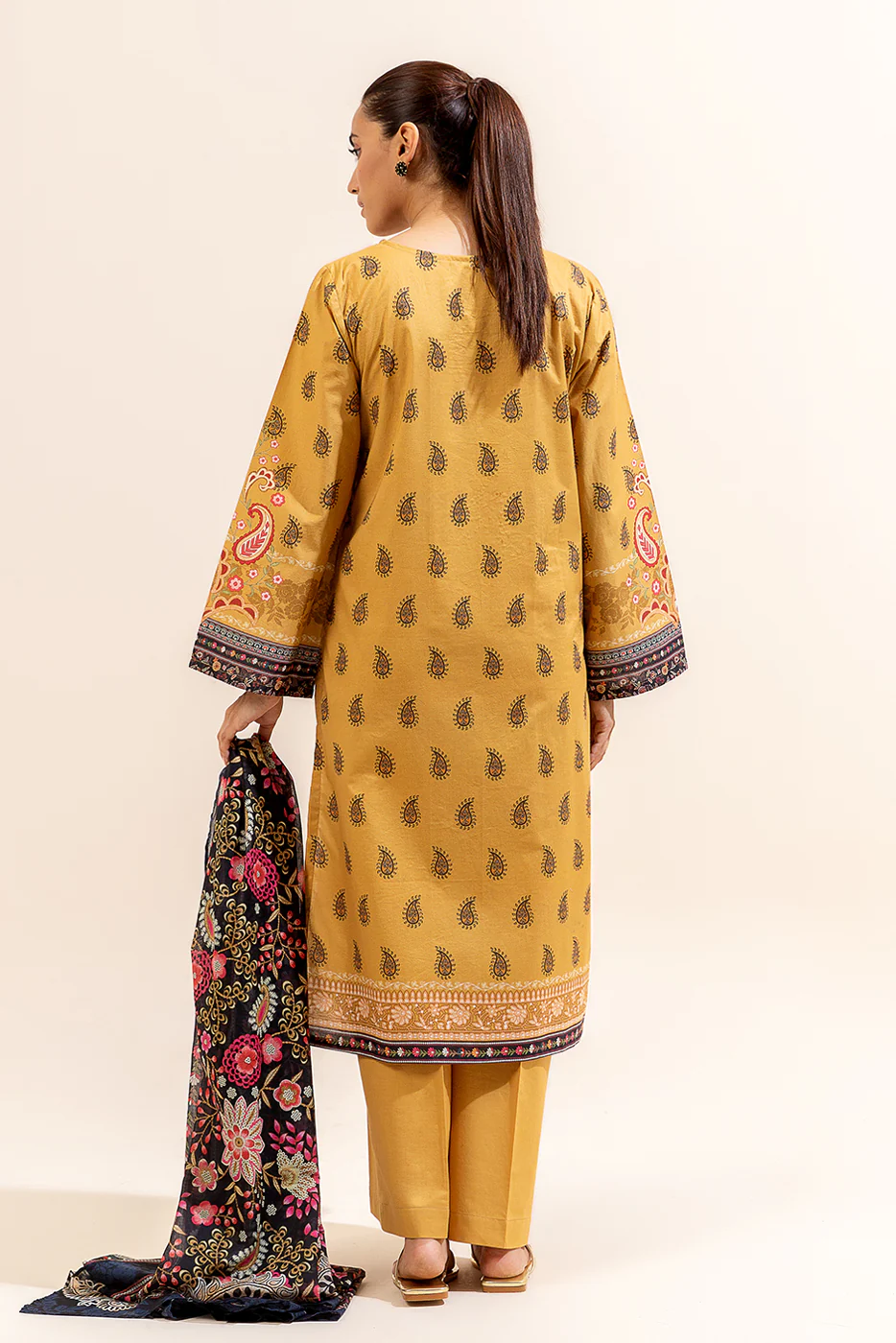 3 PIECE PRINTED LAWN SUIT-MUSTARD FOIL (UNSTITCHED) - Image 6