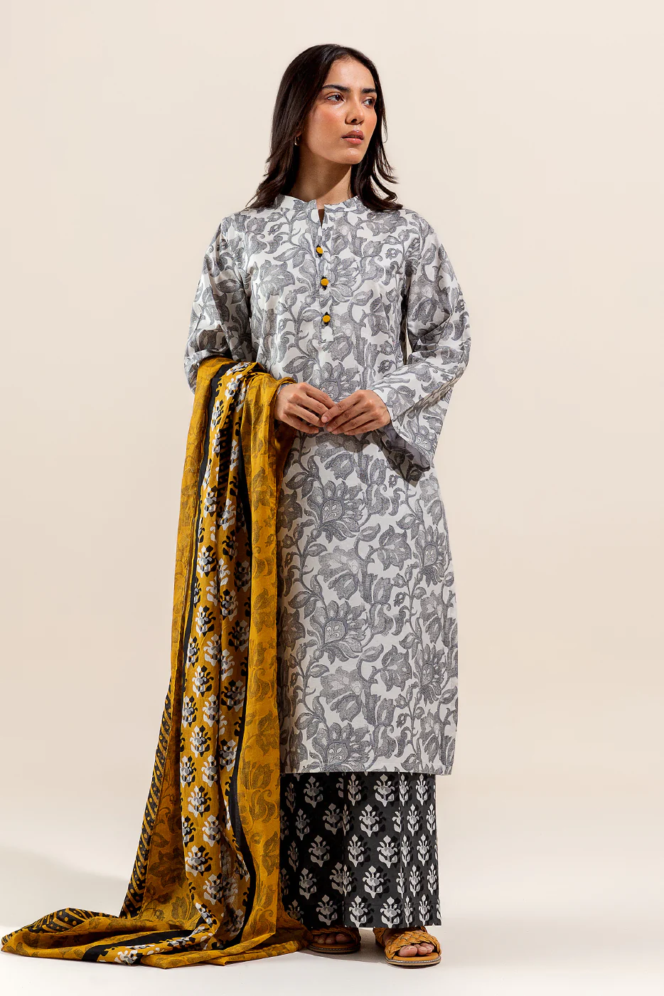 3 PIECE PRINTED LAWN SUIT-CREAMY VERVE (UNSTITCHED) - Image 3