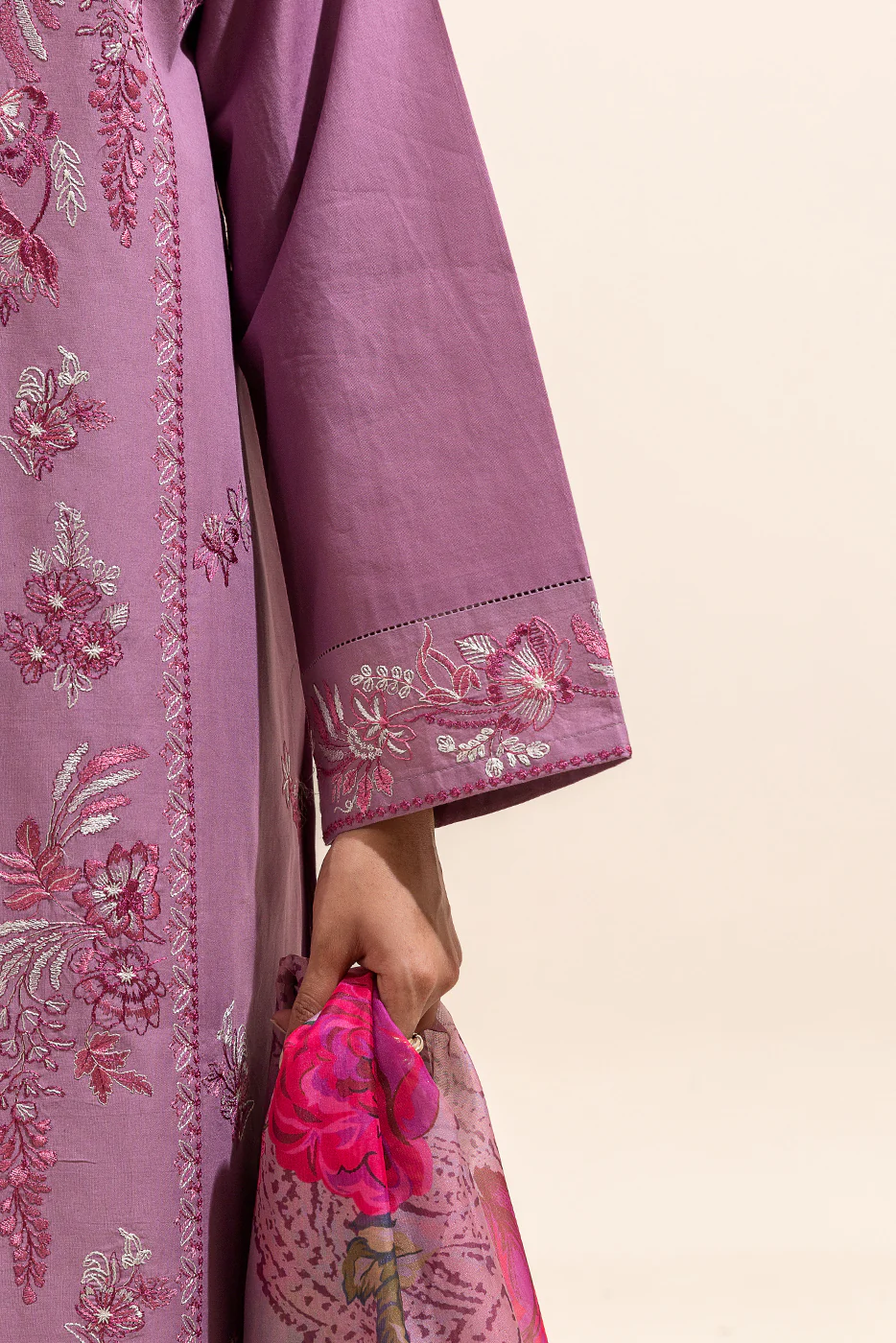 3 PIECE EMBROIDERED LAWN SUIT-ROUGE BLISS (UNSTITCHED) - Image 5