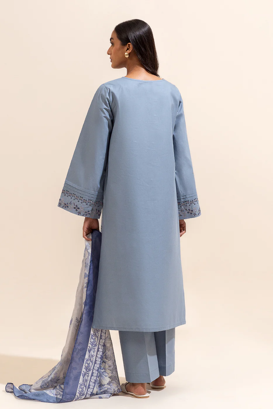 3 PIECE EMBROIDERED LAWN SUIT-FOSSIL MUSE (UNSTITCHED) - Image 3