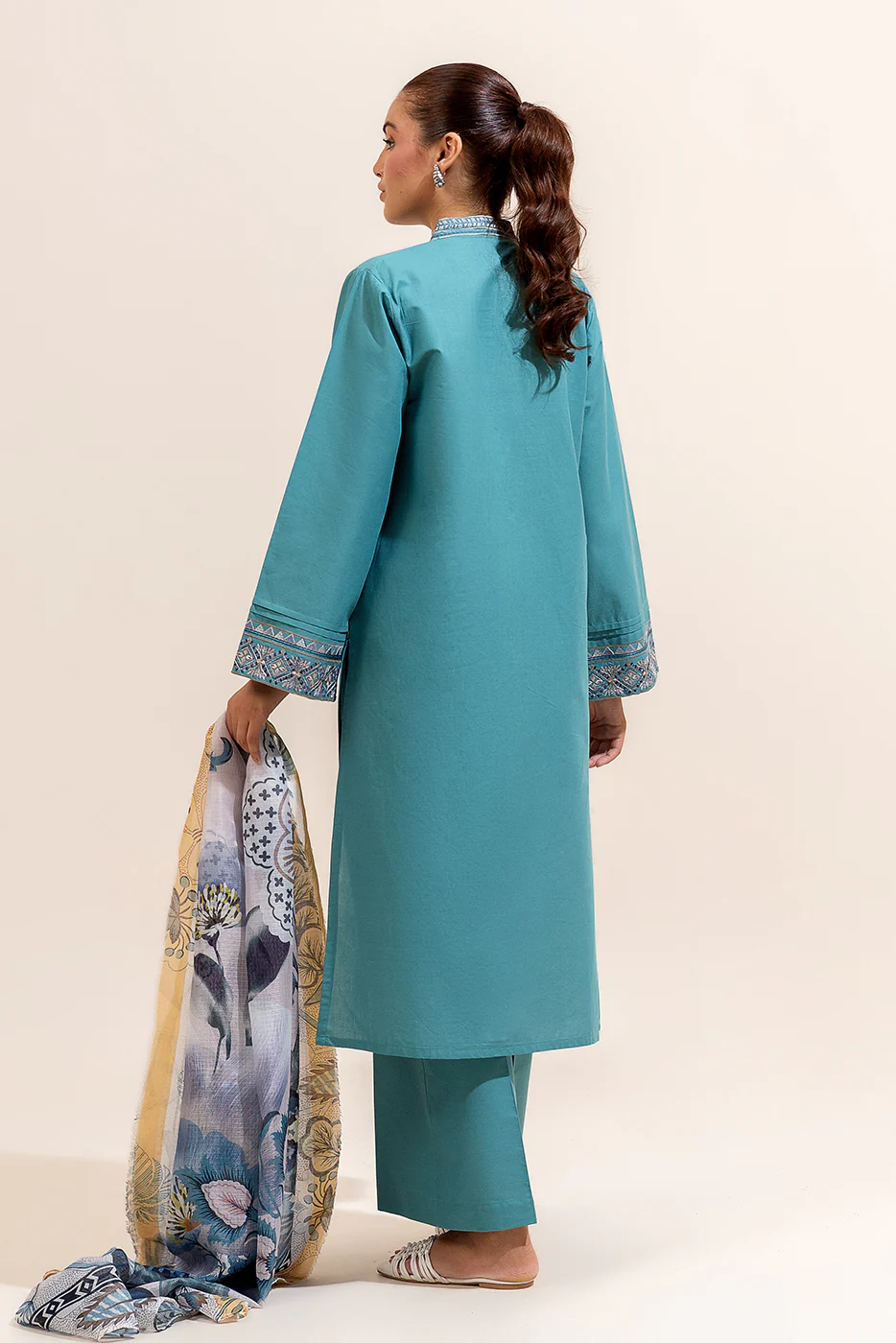 3 PIECE EMBROIDERED LAWN SUIT-CERULEAN PINE (UNSTITCHED) - Image 4
