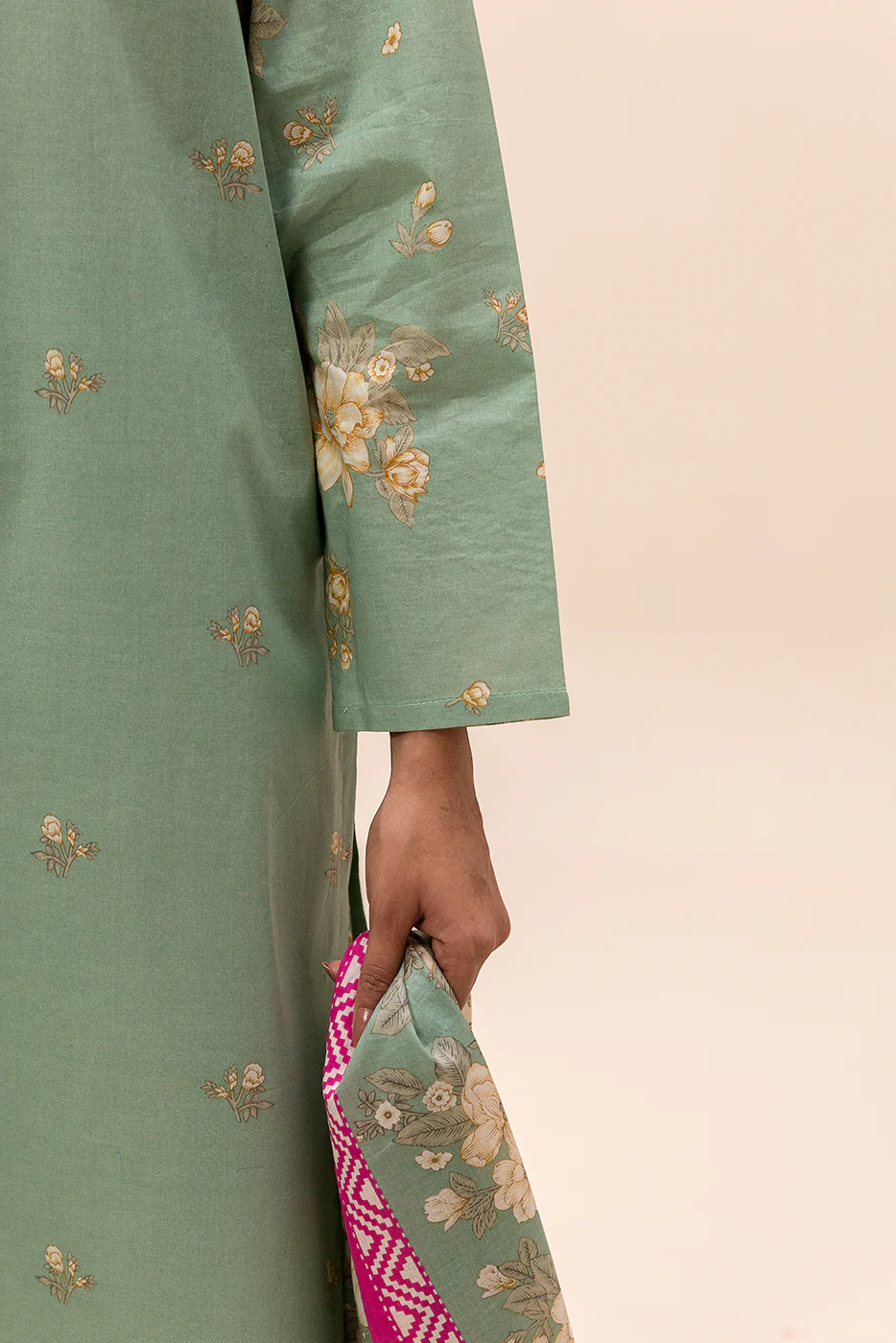 3 PIECE EMBROIDERED LAWN SUIT-AQUA VERVE (UNSTITCHED) - Image 5