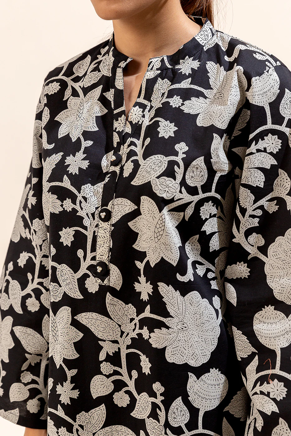 3 PIECE PRINTED LAWN SUIT-ONYX HAZE (UNSTITCHED) - Image 2