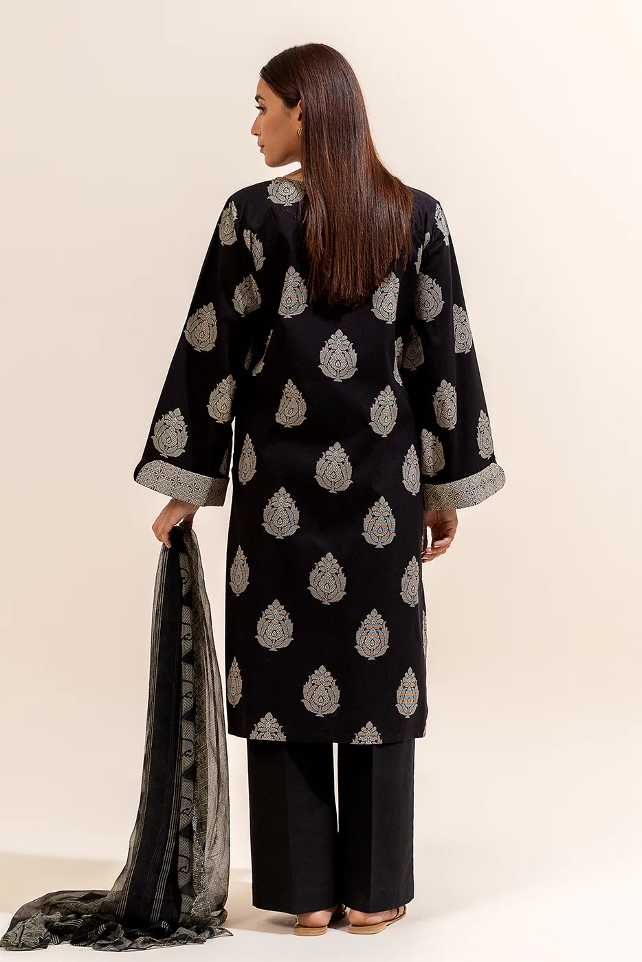 2 PIECE PRINTED LAWN SUIT-SABLE MELODY (UNSTITCHED) - Image 6