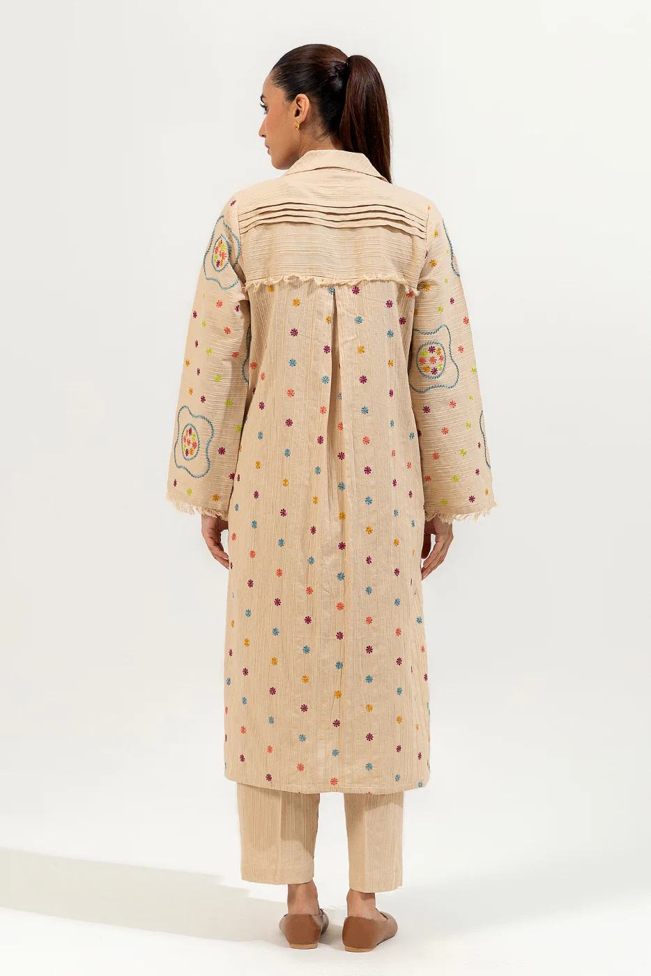 2 PIECE EMBROIDERED JACQUARD SUIT (PRET) - Image 3