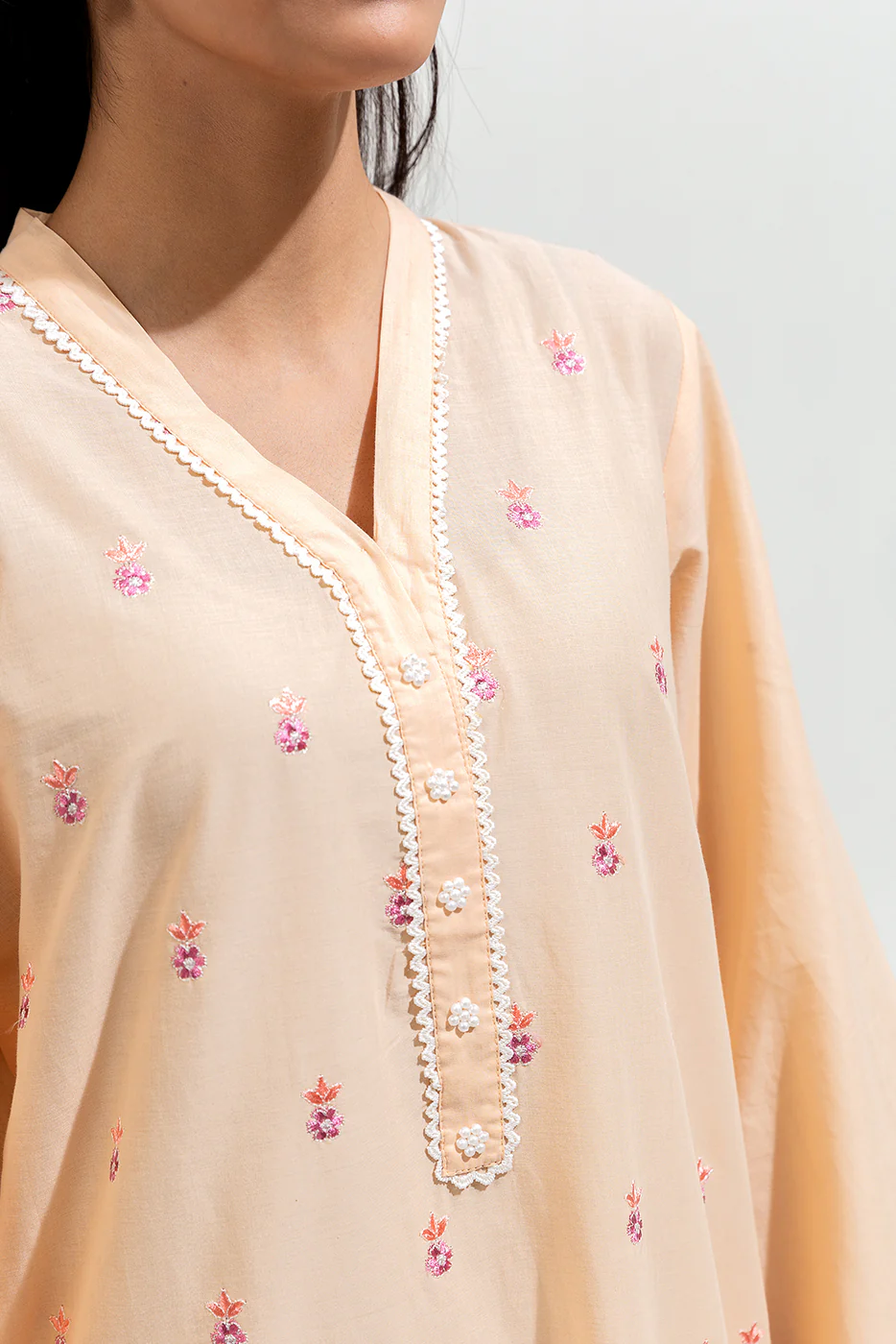 2 PIECE EMBROIDERED LAWN SUIT (PRET) - Image 4