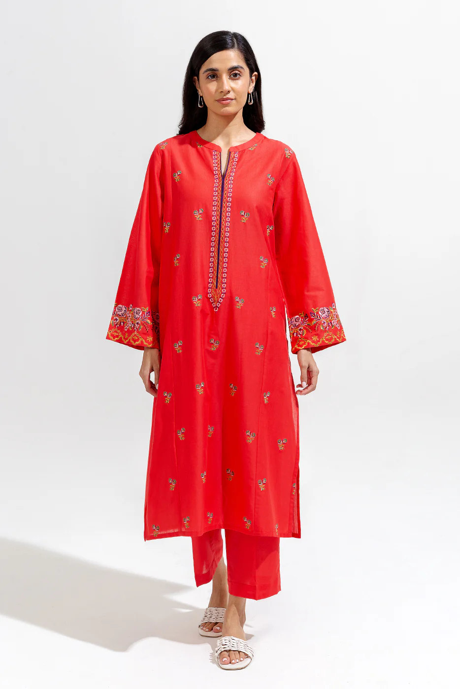 2 PIECE EMBROIDERED LAWN SUIT (PRET) - Image 2