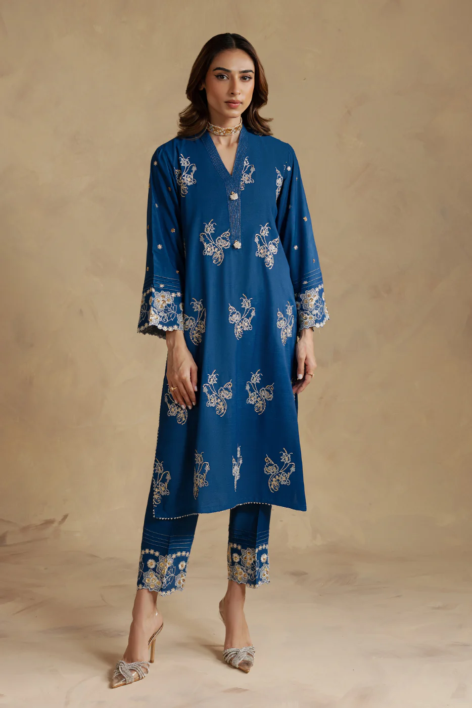 2 PIECE EMBROIDERED SILK SUIT (LUXURY-PRET) - Image 2