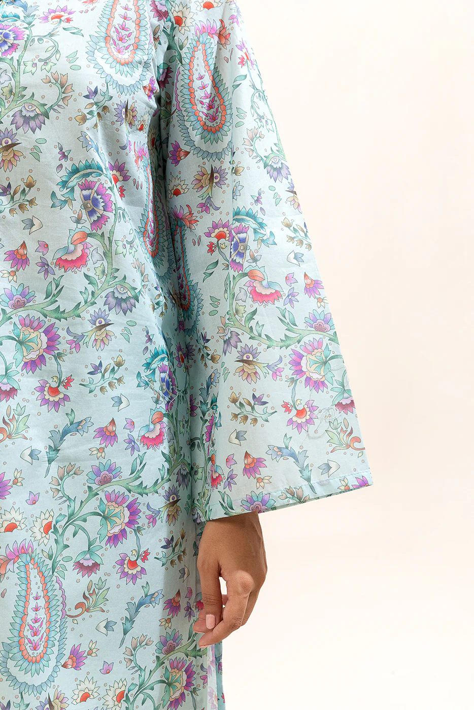 3 PIECE PRINTED LAWN SUIT-POWDER BLUE (UNSTITCHED) - Image 3
