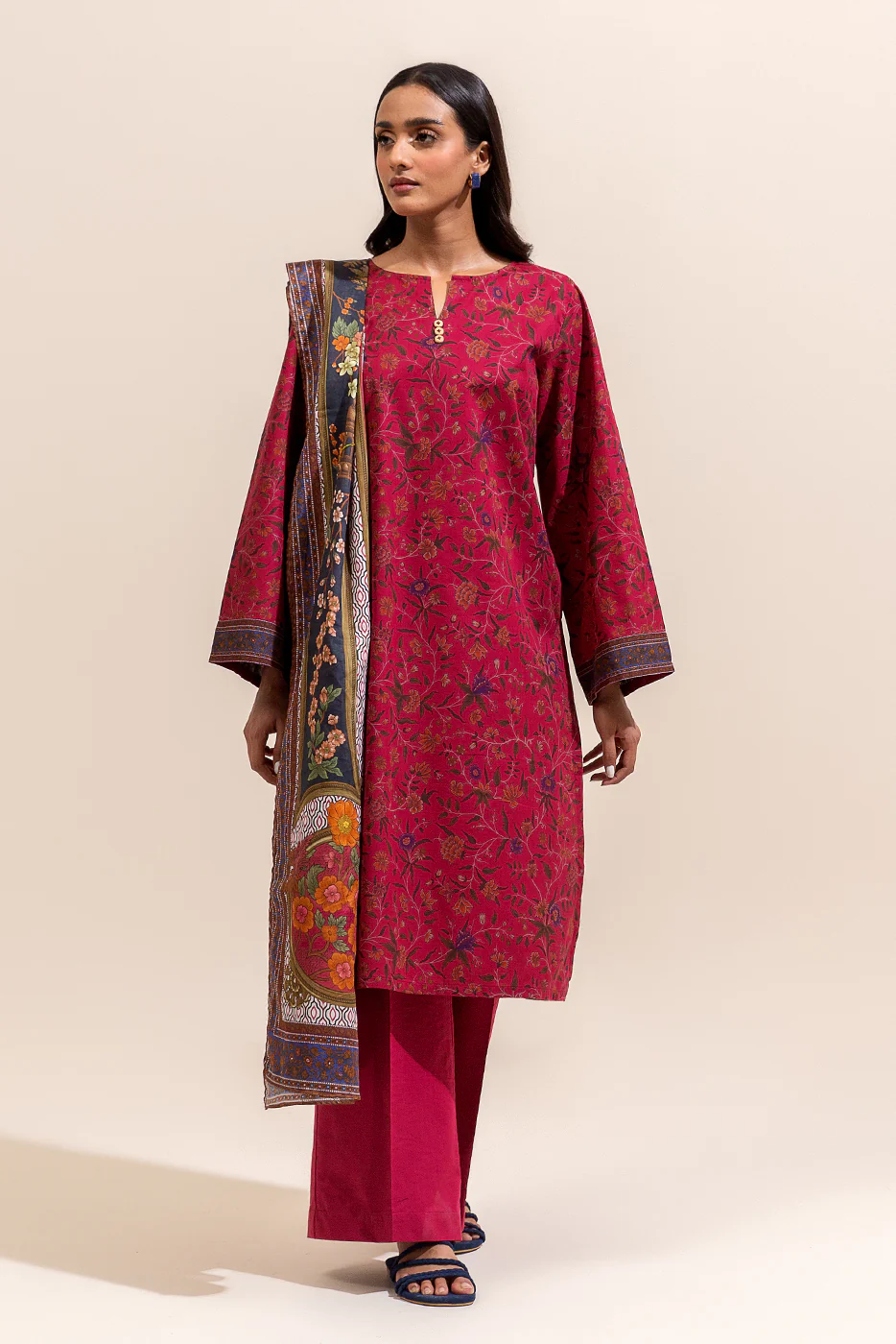 3 PIECE PRINTED LAWN SUIT-GARNET SMOKE ( UNSTITCHED) - Image 2
