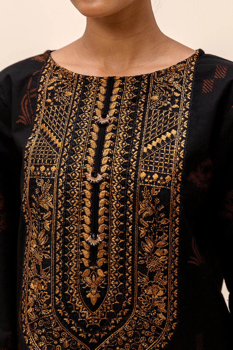 3 PIECE EMBROIDERED JACQUARD SUIT-RAVEN GLAZE (UNSTITCHED) - Image 5
