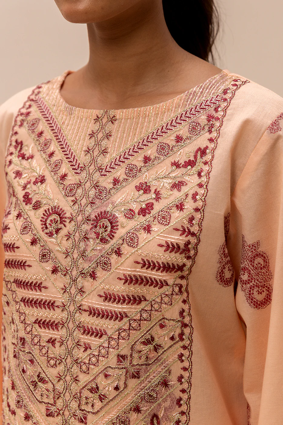 3 PIECE EMBROIDERED JACQUARD SUIT-SALMON BLISS (UNSTITCHED) - Image 6