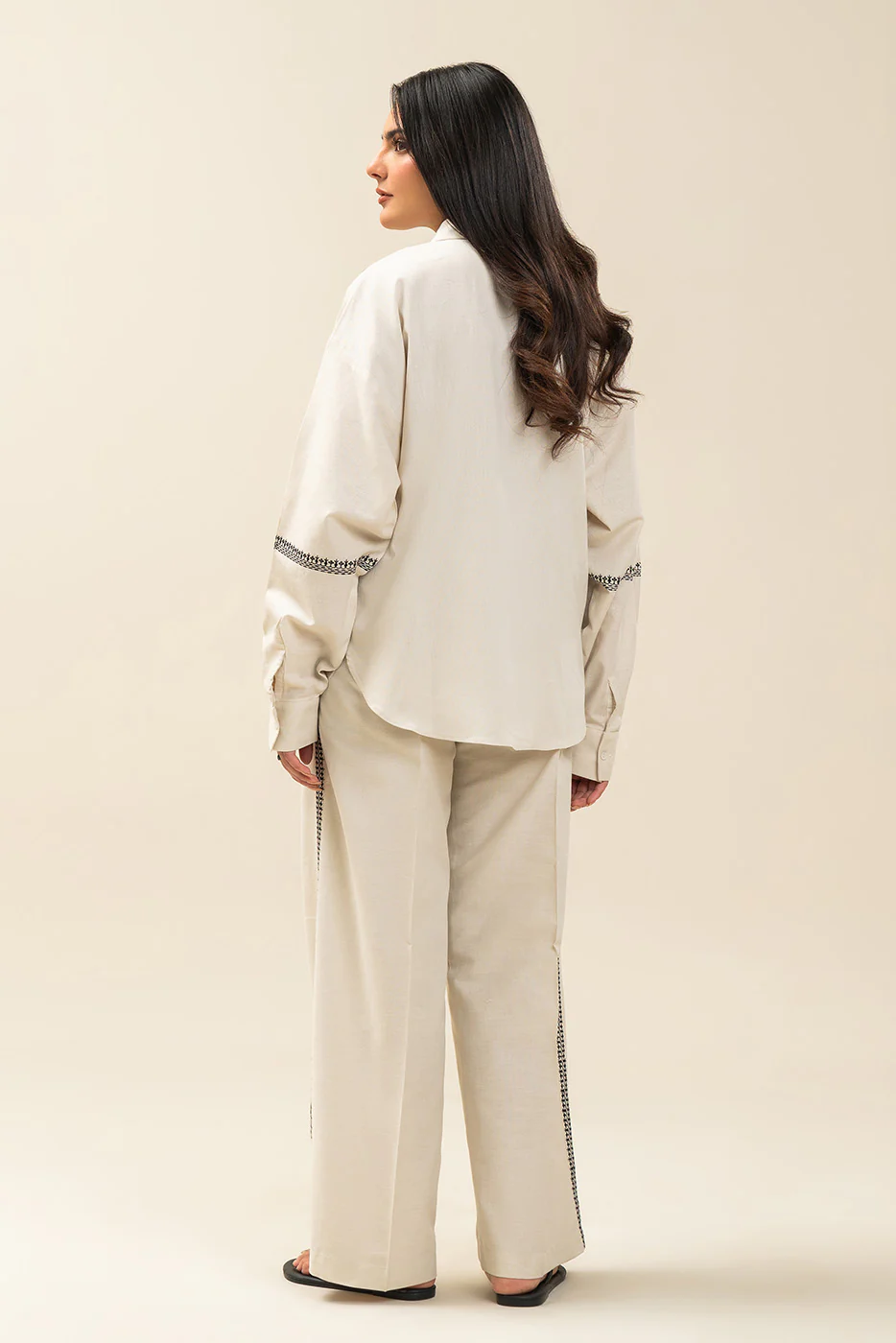 EMBROIDERED CO-ORD SET - Image 3