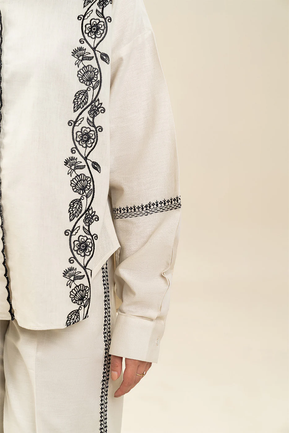 EMBROIDERED CO-ORD SET - Image 5