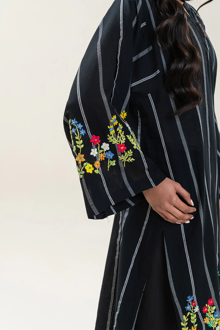 EMBROIDERED YARN DYED SHIRT (PRET) - Image 4