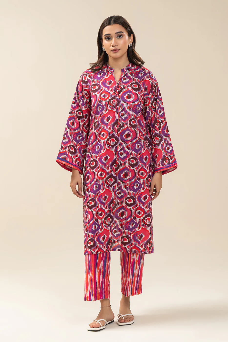 2 PIECE PRINTED DORIA LAWN SUIT (PRET) - Image 5