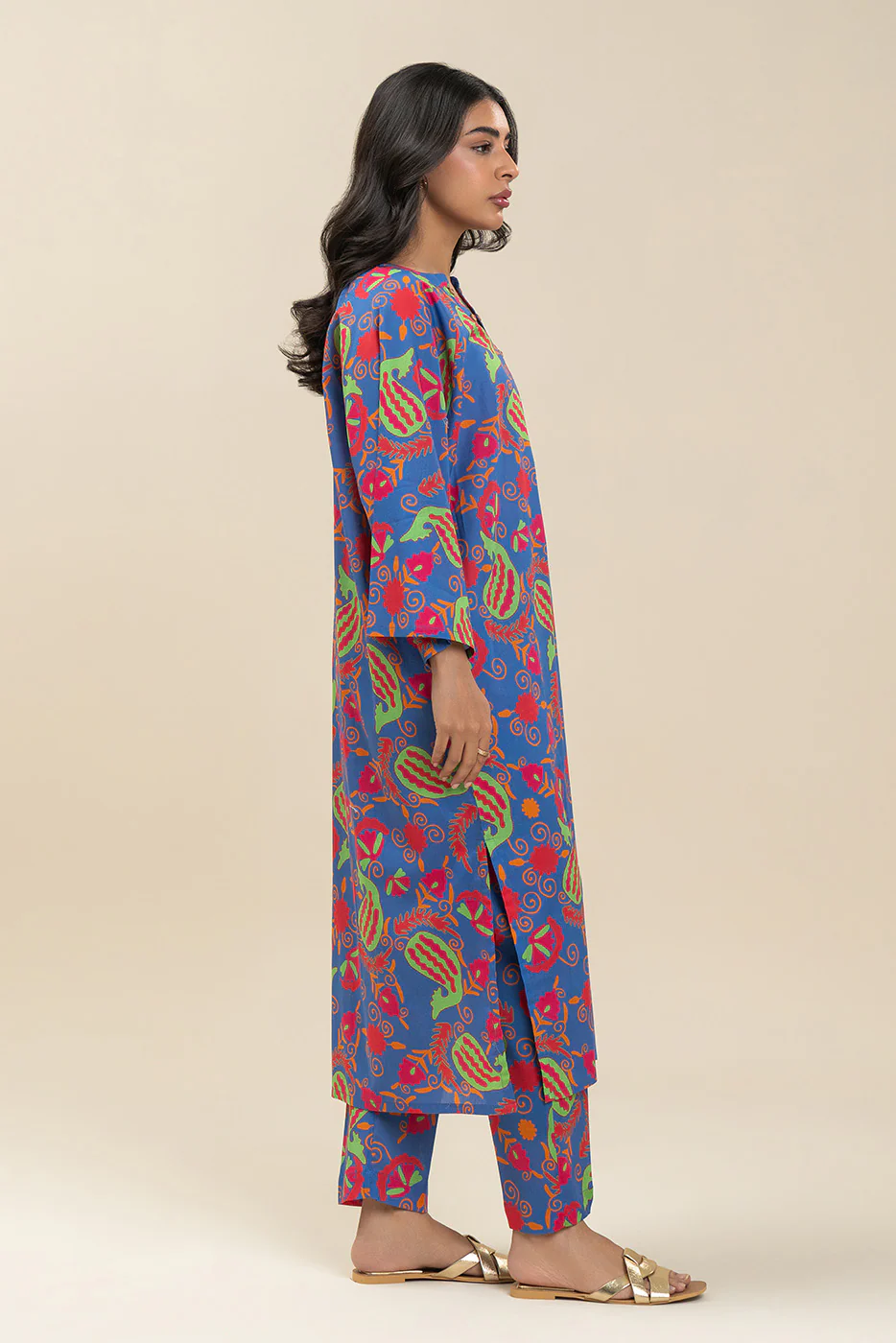 2 PIECE PRINTED LAWN SUIT (PRET) - Image 3