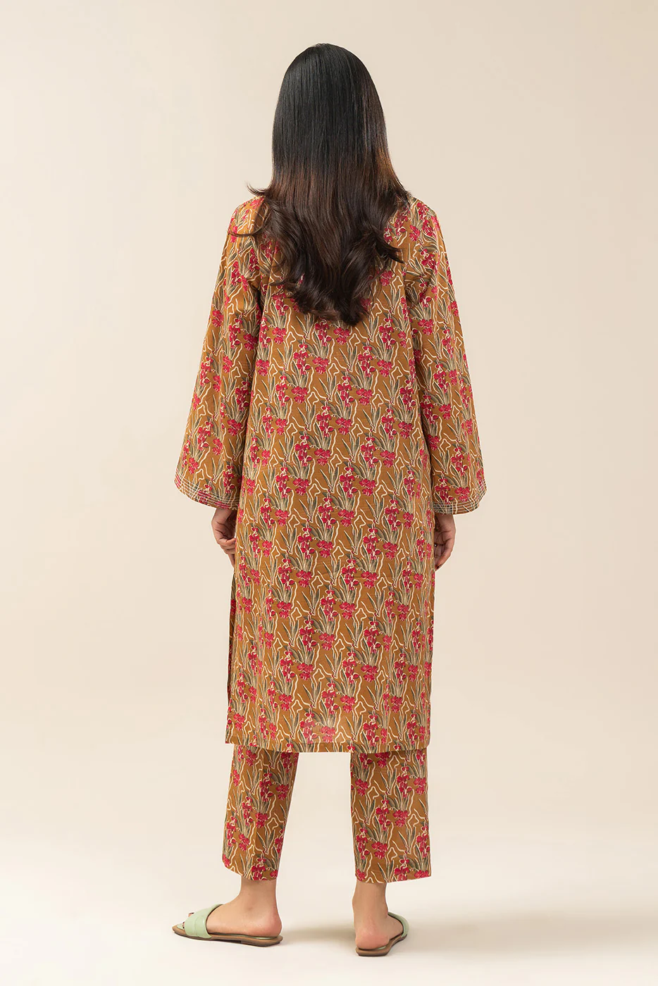 2 PIECE PRINTED LUREX LAWN SUIT (PRET) - Image 3