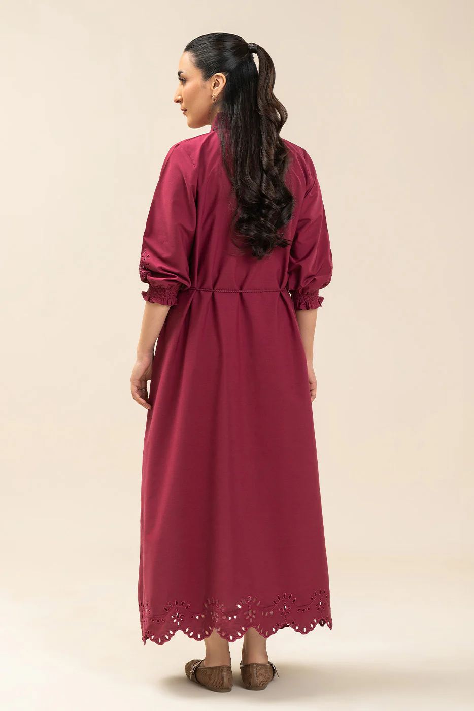 EMBROIDERED YARN DYED DRESS (FLOW) - Image 4