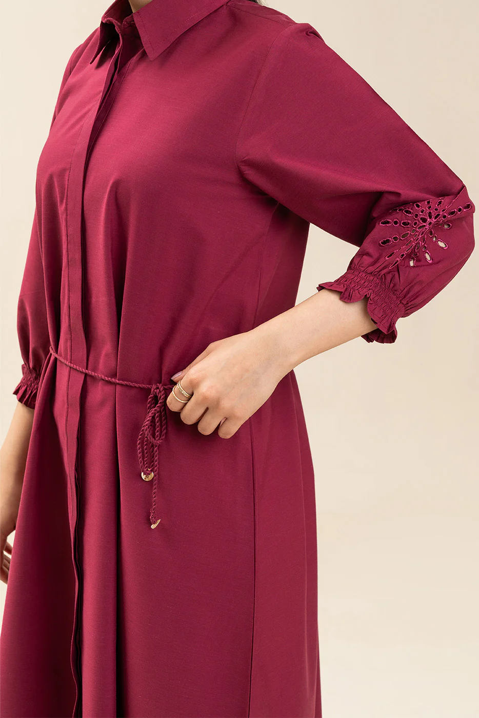 EMBROIDERED YARN DYED DRESS (FLOW) - Image 5