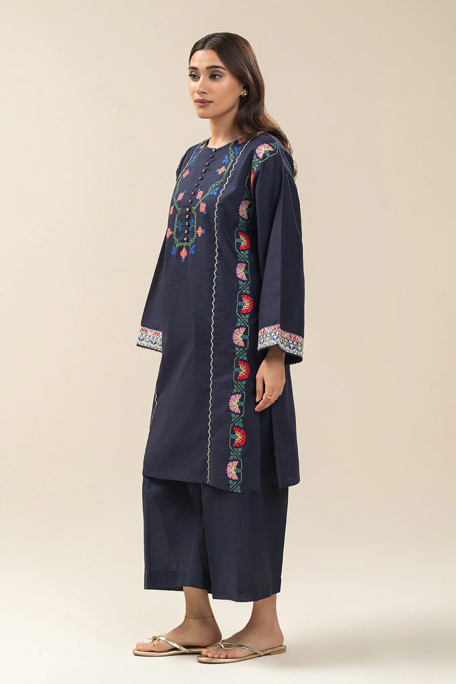 2 PIECE EMBROIDERED DORIA SUIT (PRET) - Image 2