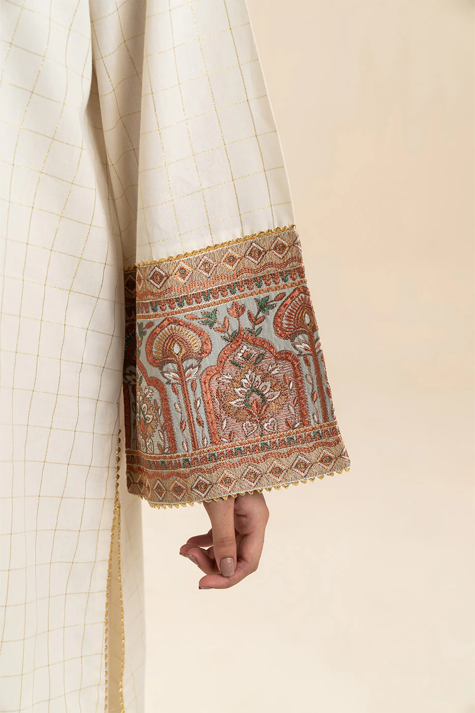 2 PIECE EMBROIDERED YARN DYED LUREX SUIT (PRET) - Image 6