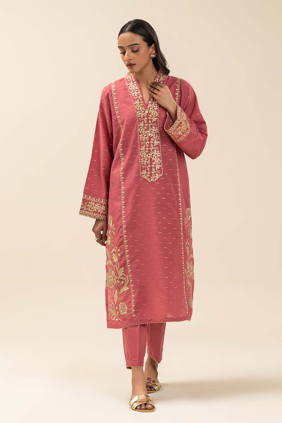 2 PIECE EMBROIDERED ZARI JACQUARD SUIT (PRET) - Image 2
