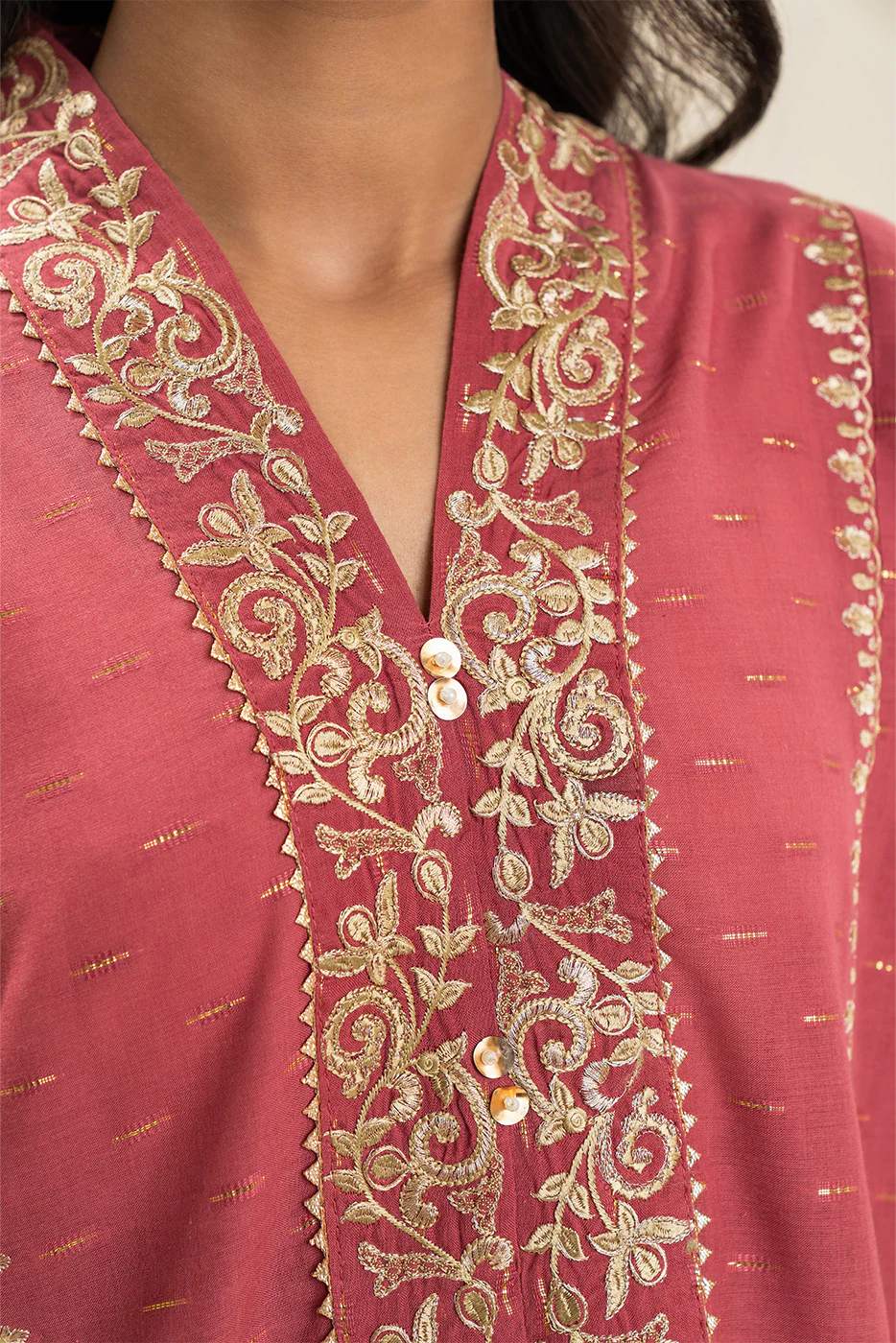 EMBROIDERED ZARI JACQUARD SHIRT (PRET) - Image 4
