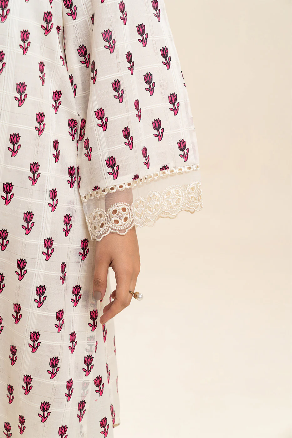 EMBROIDERED DORIA SHIRT (PRET) - Image 6